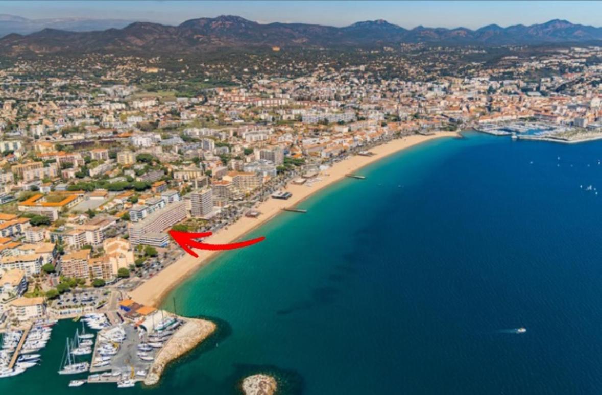 Appartement Vue Mer 80M2 Fréjus 外观 照片